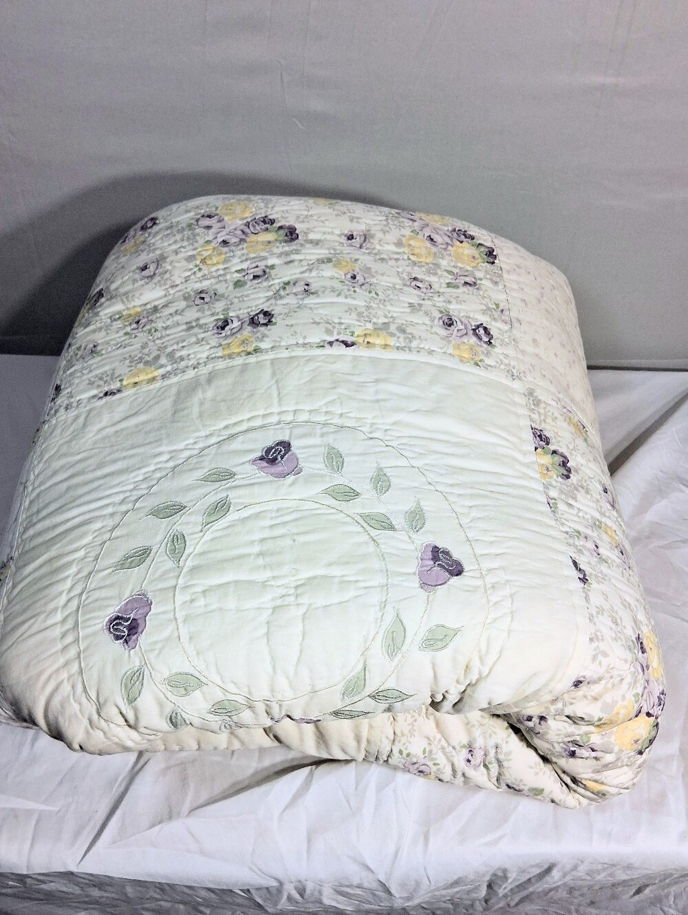 Floral "102" X 90" Vintage Shabby Chic Lavender and Yellow Geometric Quilt - Picture 10 of 16